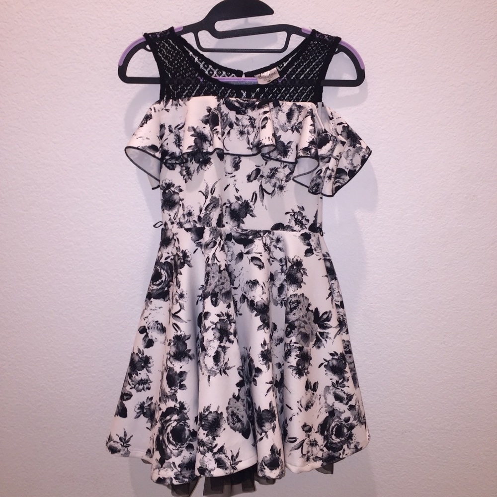 Beautees Black and White Floral Dress